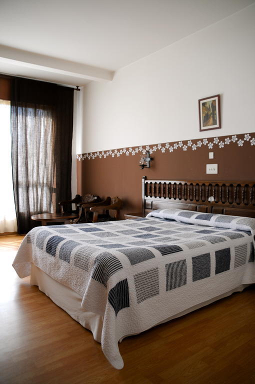 Hotel Eumesa Pontedeume Værelse billede
